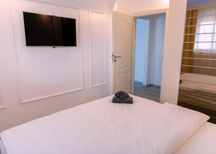 Nicolae Balcescu Dream House *